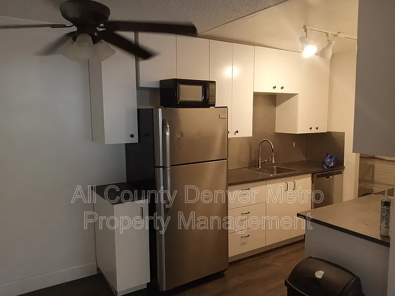 2 bed, 1.0 bath, 800 sqft, $1,835 — Photo 3