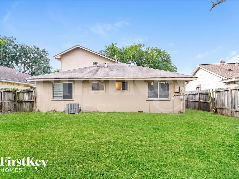 3815 Derbyhall Dr — Photo 15
