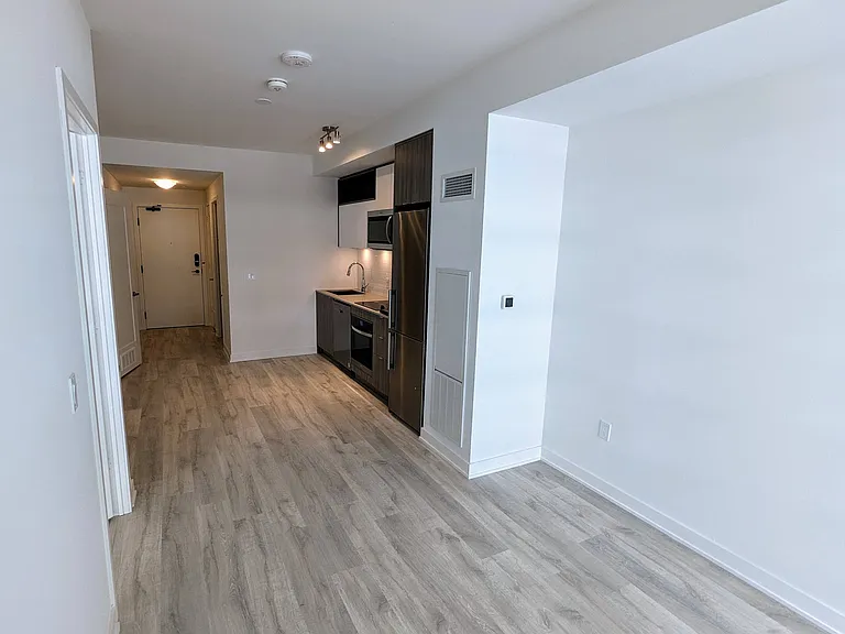 135 Lower Sherbourne St #2321 — Photo 4