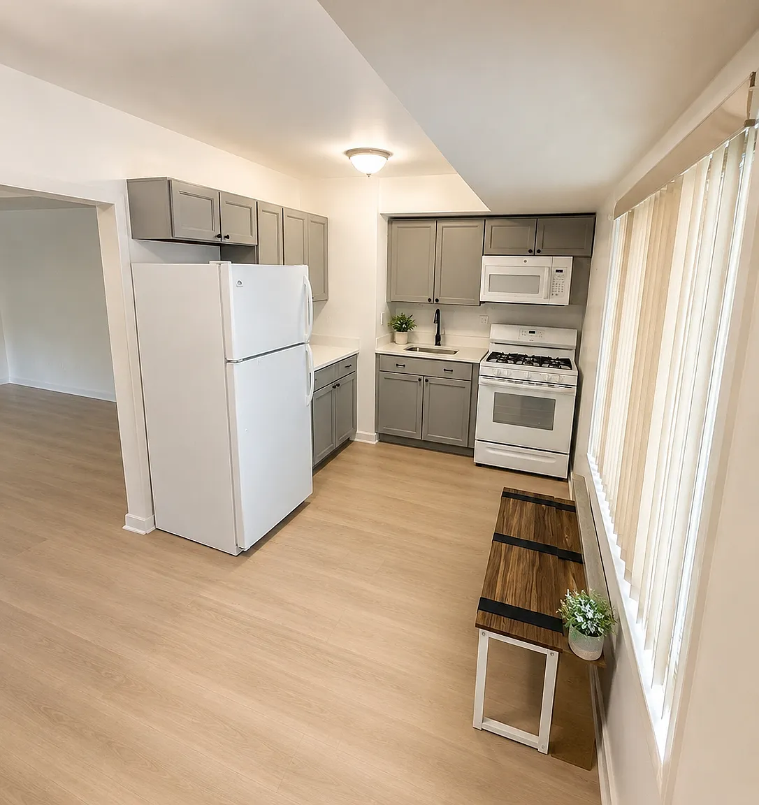2 bed, 900 sqft, $2,590 — Photo 2