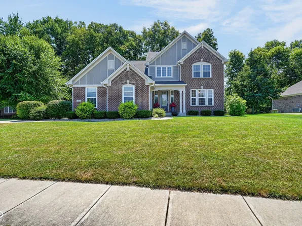 3927 Harrison Crossing Ln, Greenwood, IN 46142