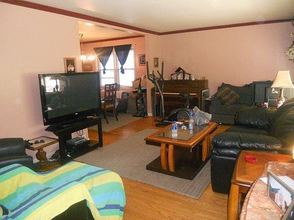 2nd image of 514 S Kenilworth Ave