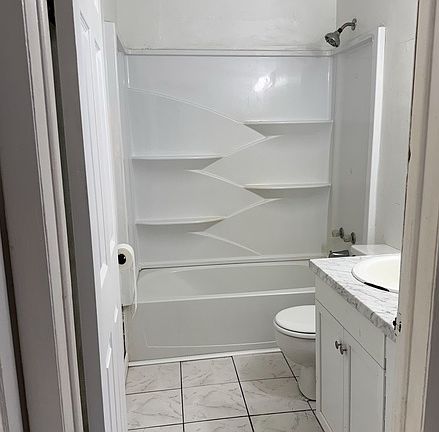 2nd image of 2115 27th Avenue Dr NE #4