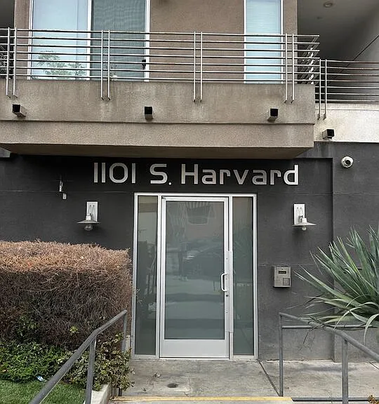 1101 S Harvard Blvd #202 — Photo 13