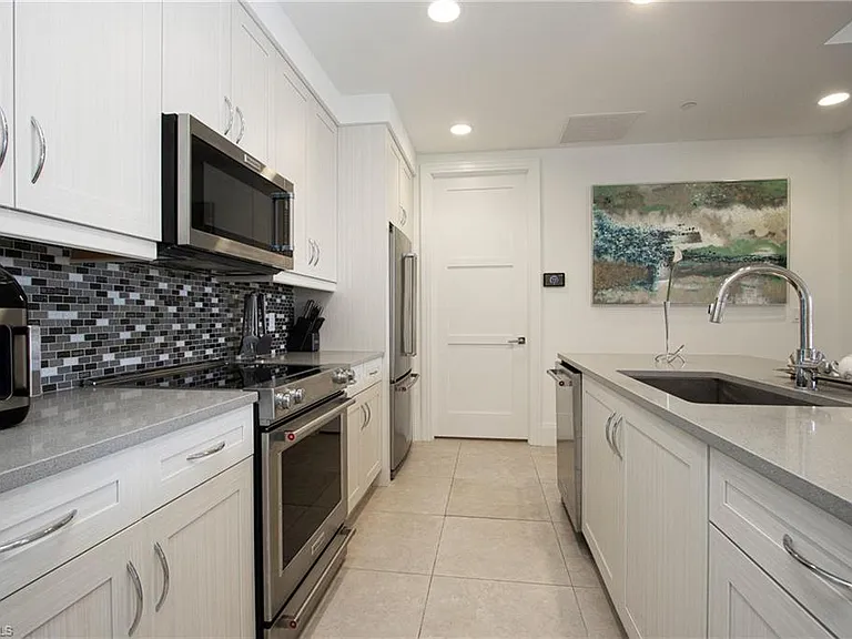 1035 3rd Ave S #303 — Photo 7