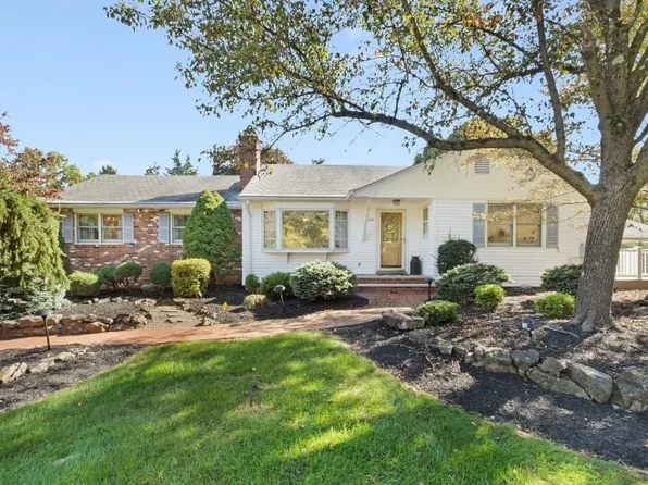 654 Country Club Rd, Bridgewater Twp., NJ 08807