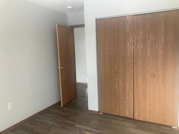 4th image of 2715 Hawken St #73a7e6008