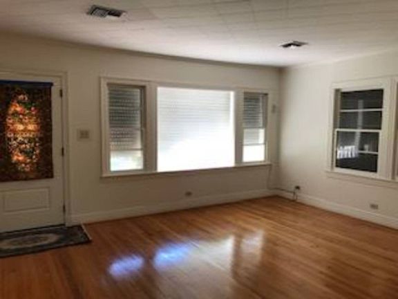 5th image of 602 4th St