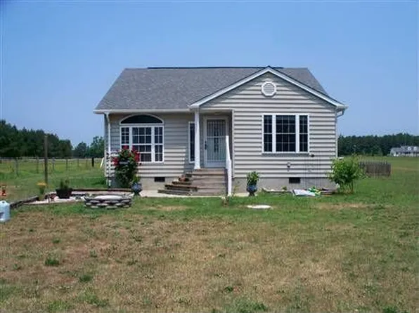 934 Freeman Mill Rd, Suffolk, VA 23438
