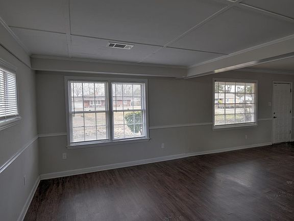 2nd image of 4743 Dianne Dr