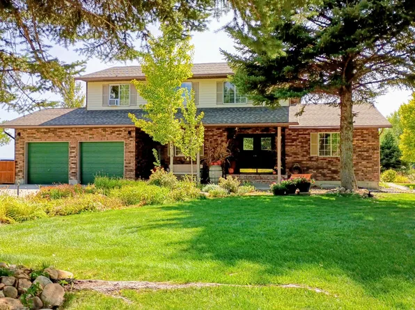 1407 Shepherd Dr, Wellington, UT 84542