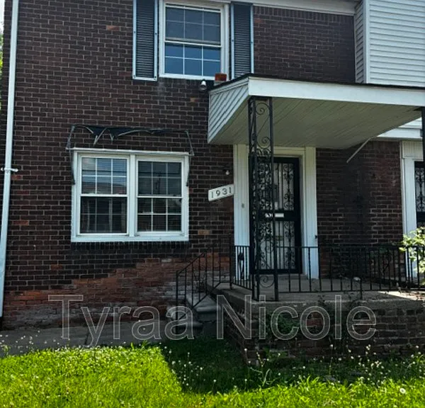 1931 Ewald Cir — Photo 1