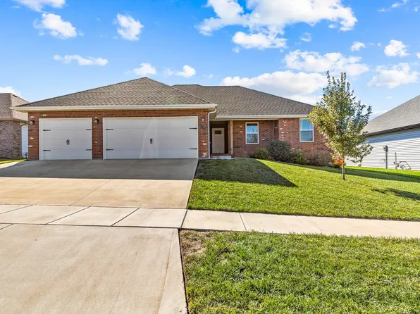 720 E Penzance Circle, Nixa, MO 65714