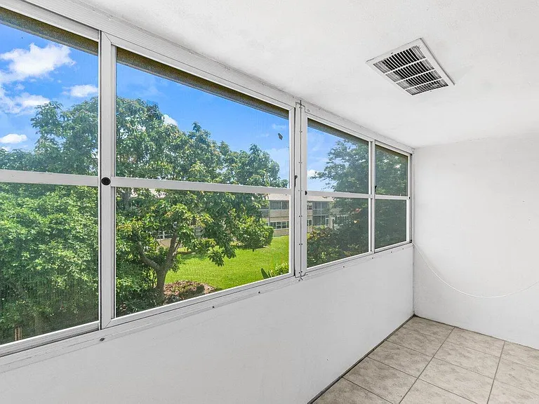 52 Kingswood E #C — Photo 19