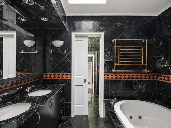 51 East 67th Street image 13 of 19