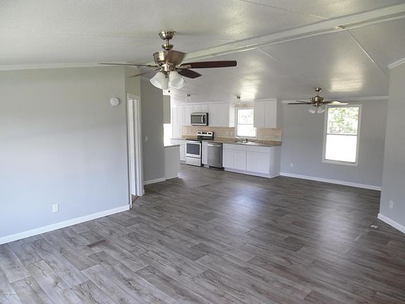3rd image of 2465 Larkspur Ave