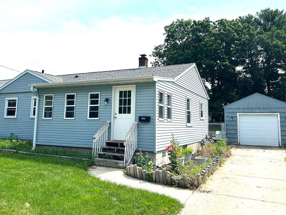 1st image of 1313 Neenah STREET