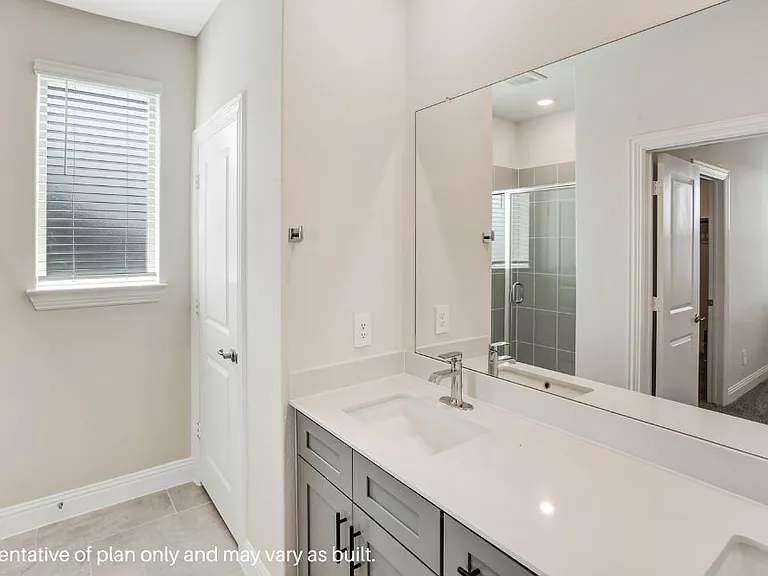 4544 Cinema St — Photo 12