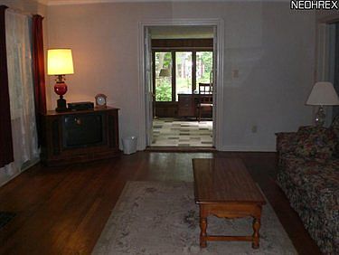 5th image of 5862 Royal Pkwy