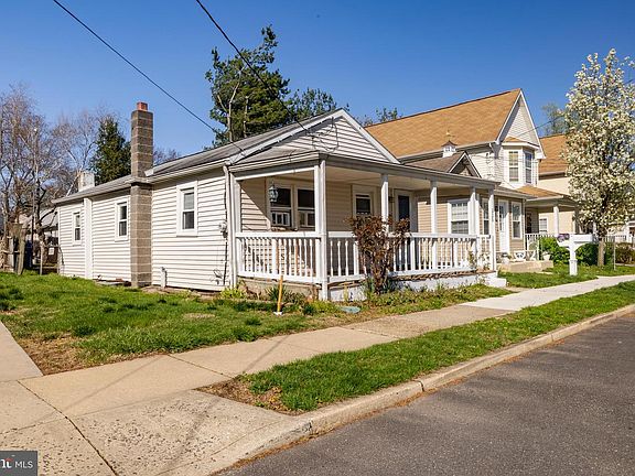 3rd image of 228 Rancocas Ave