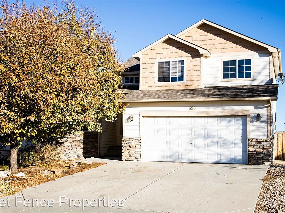 1st image of 626 Scotch Pine Dr