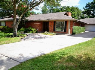 3215 Aberdeen Way, Houston, TX 77025