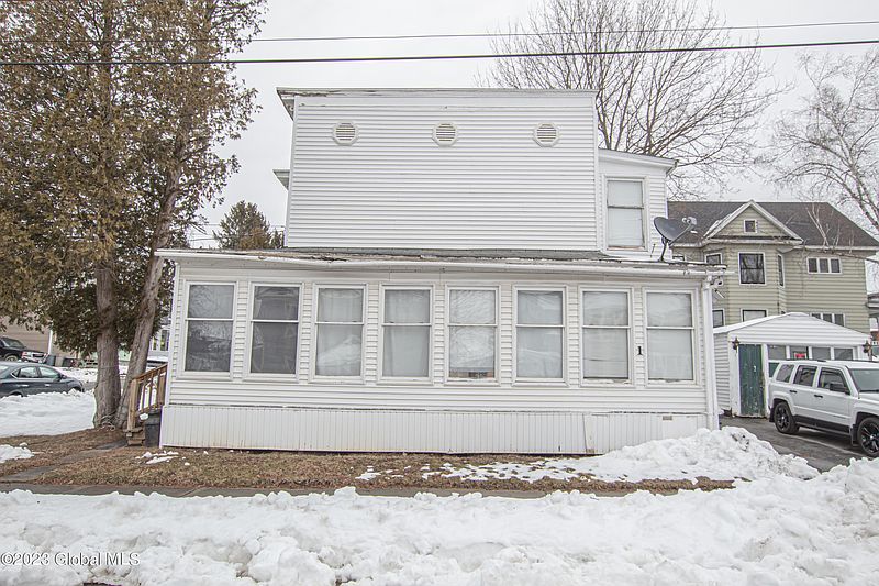 2nd image of 1 Boardman Street