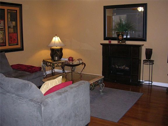 4th image of 5542 Strathmoor Manor Cir #5542