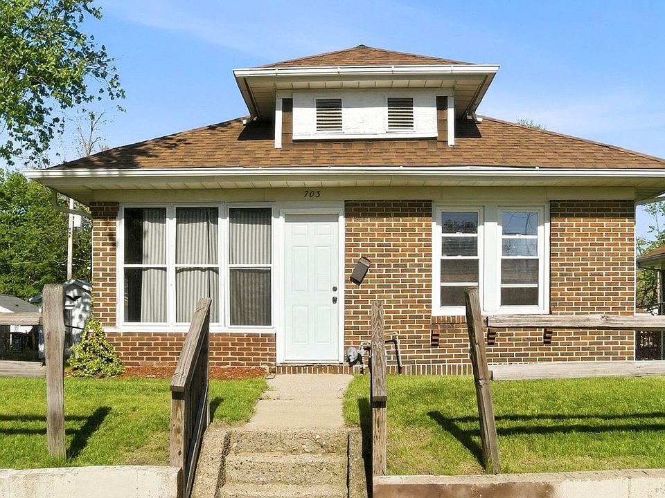 1st image of 703 N Carroll Ave