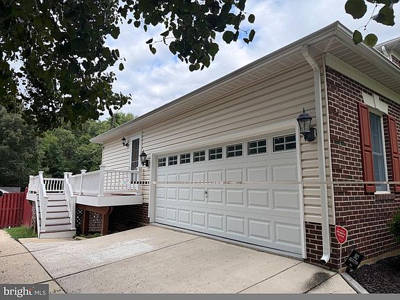 2nd image of 8931 Cottongrass St