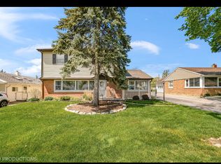 4944 Paxton Rd, Oak Lawn, IL 60453