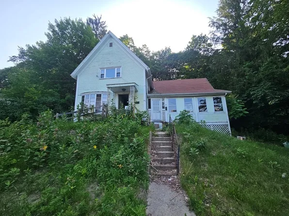 37 Bridge St, Monson, MA 01057