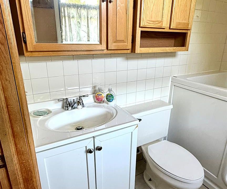 6764 Grand Beach Dr, photo 21