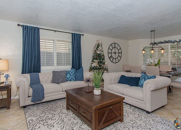 5th image of 2440 W Holt Ave