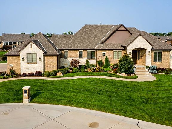 2nd image of 7952 E Caribou Pl