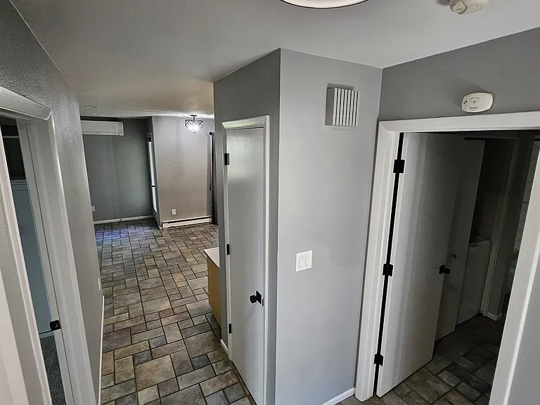 3500 Rolling Green Dr #B4 — Photo 16