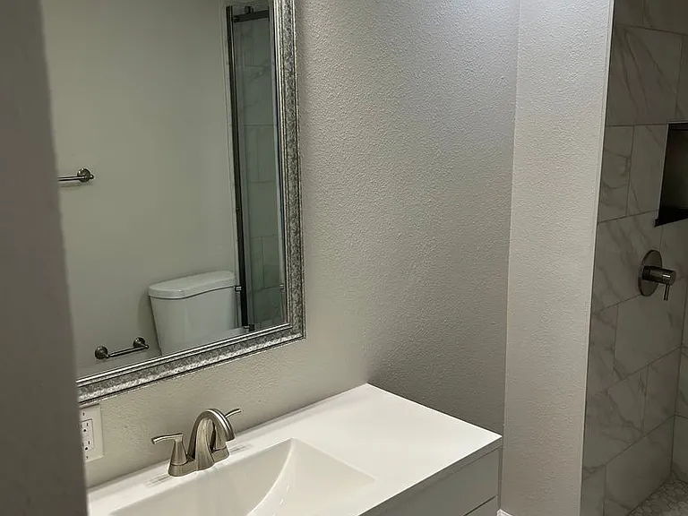 3306 Hill St — Photo 17