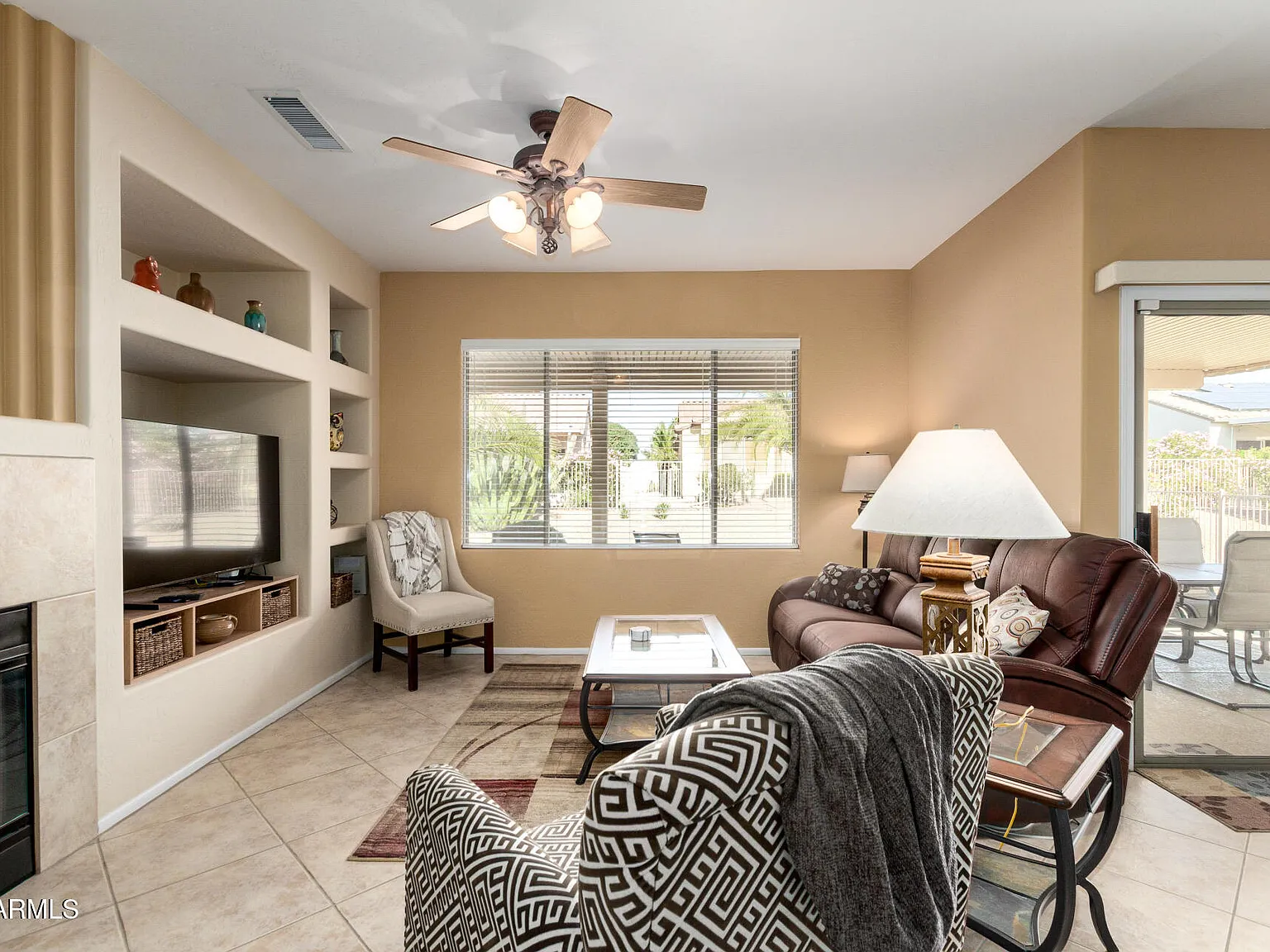 2 bed, 2.0 bath, 1262 sqft, $3,000 — Photo 4