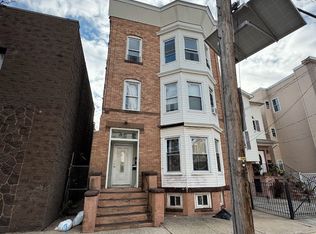 133 Pennsylvania Ave #3R, Newark, NJ 07114