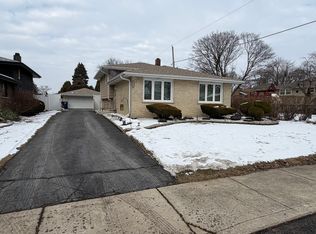6944 W 106th Pl, Worth, IL 60482