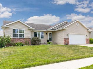 2235 Edwin Dr, Marion, IA 52302