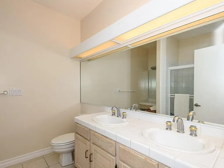 5500 Torrance Blvd #230 — Photo 6