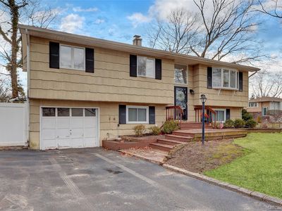 3 Livingston Street, Saint James, NY, 11780