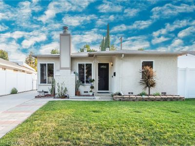 16142 Haynes St, Van Nuys, CA, 91406