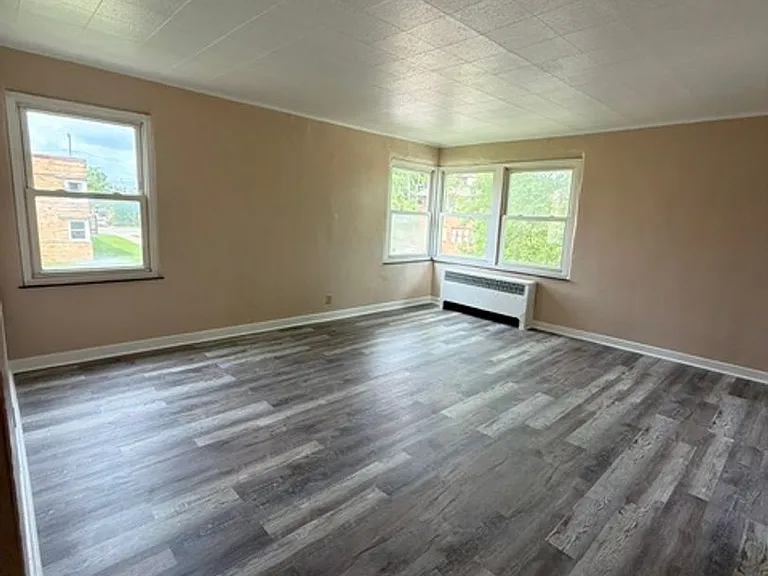 110 Blymyer Ave — Photo 3