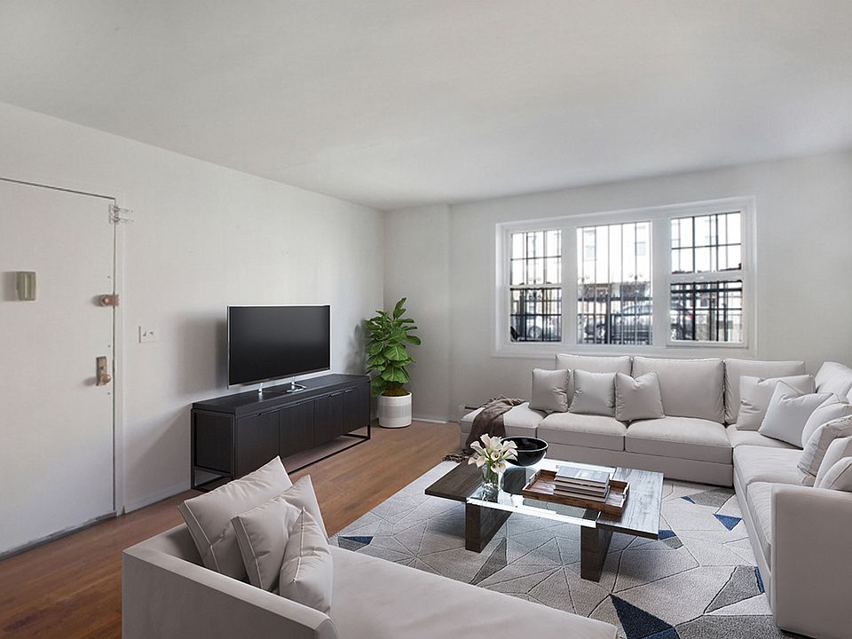 1st image of 25-92 36th St #3
