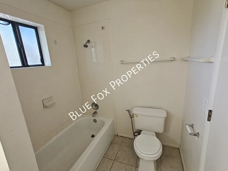 3318 E Bellevue St #B — Photo 46