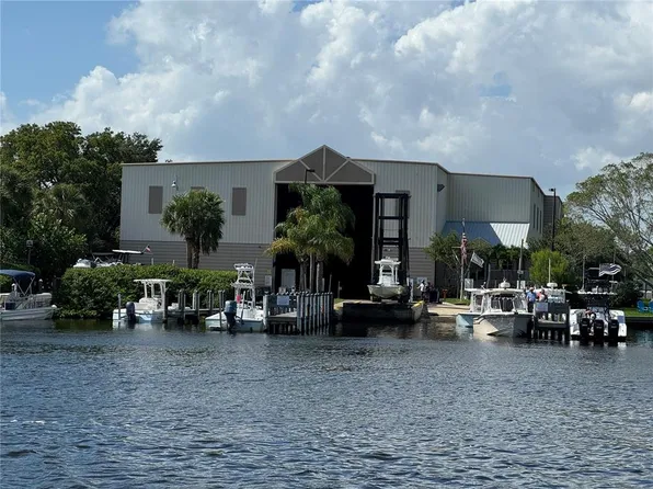 1780 Phillippi Shores Dr #D1-40, Sarasota, FL 34231