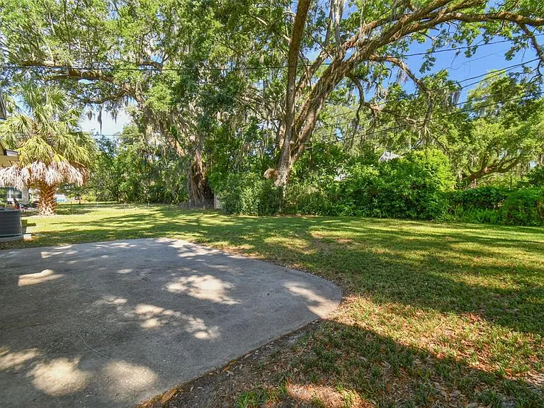 535 W Palmeden Dr — Photo 47