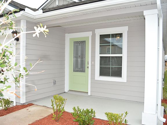 Covered front porch.